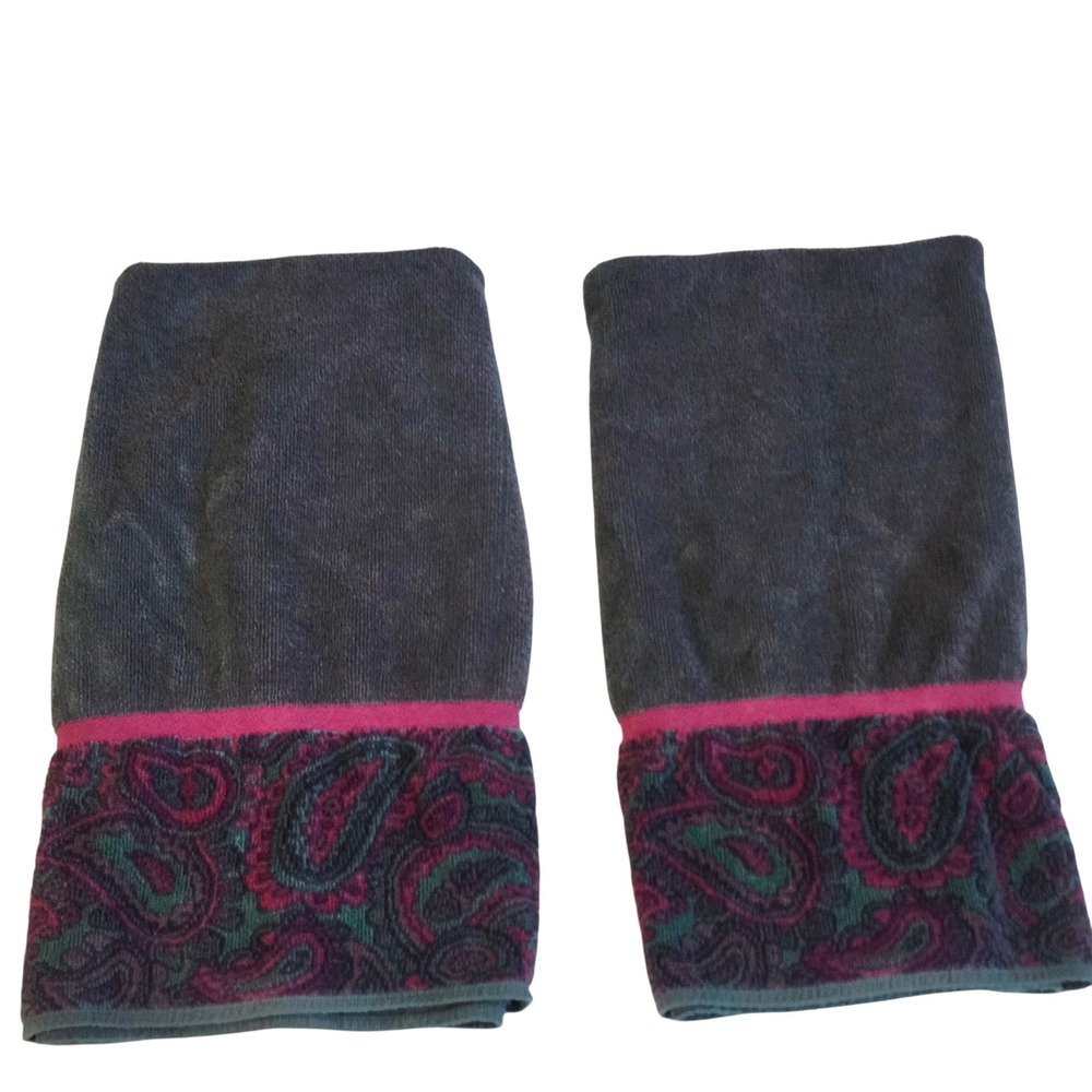 Vintage Royal Velvet by Fieldcrest PAISLEY Reversible Bath Towels Set of 2